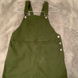 Overall dress